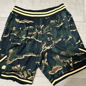 Under Armour Curry Brand Mesh 8” Shorts